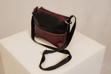 Carregar imagem no visualizador da galeria, Debora De Marco Unique | Bolsa Transversal