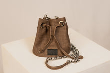 Carregar imagem no visualizador da galeria, Debora De Marco Essencial | Bolsa Mini Bucket