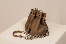 Carregar imagem no visualizador da galeria, Debora De Marco Essencial | Bolsa Mini Bucket