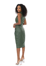 Carregar imagem no visualizador da galeria, Colete em Plano Couro PU Doce Trama | Doce Trama
