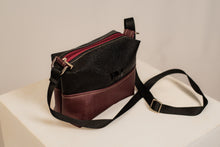 Carregar imagem no visualizador da galeria, Debora De Marco Unique | Bolsa Transversal
