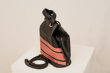 Carregar imagem no visualizador da galeria, Debora De Marco Unique | Bolsa Bucket
