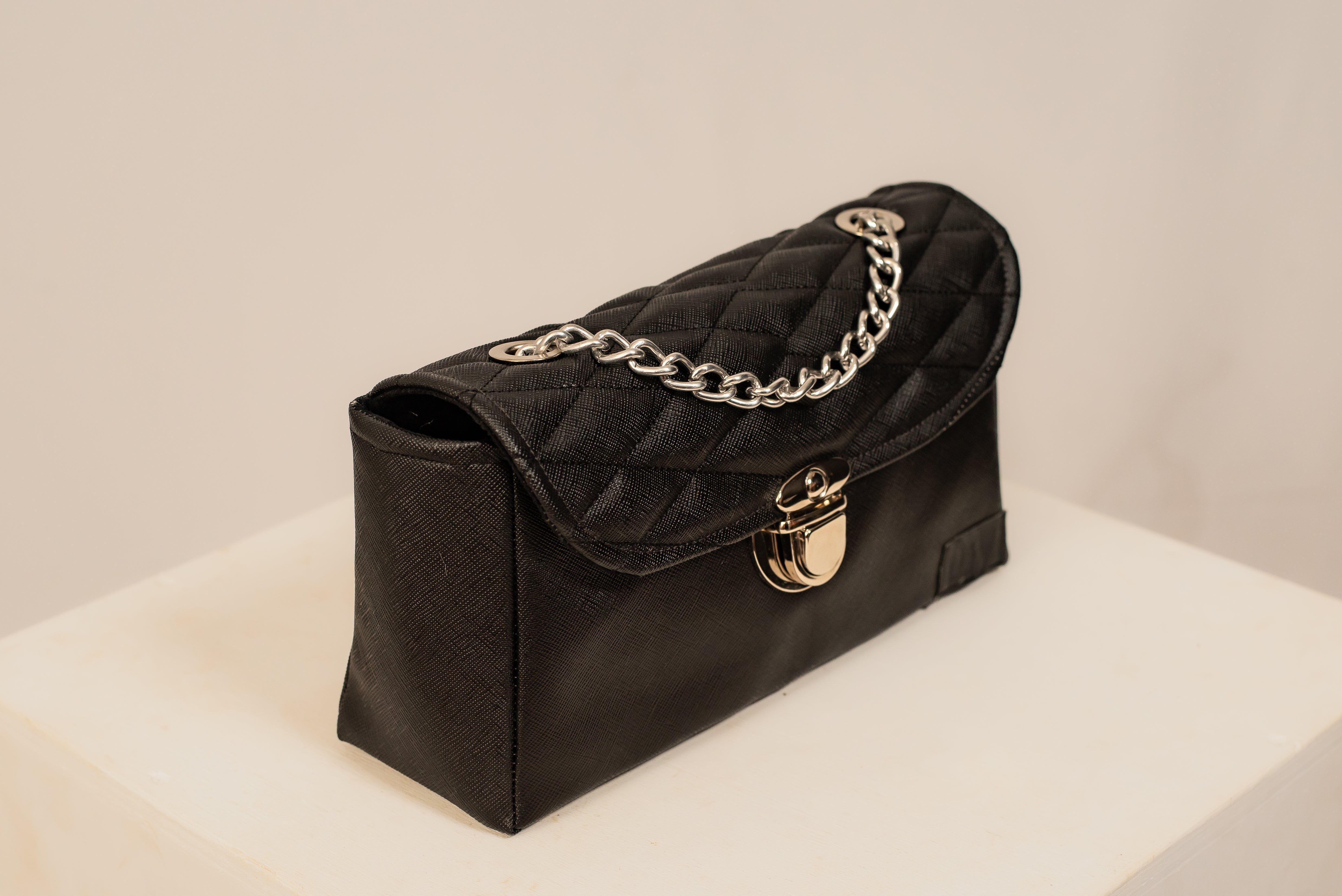 Debora De Marco Essencial | Bolsa Flap